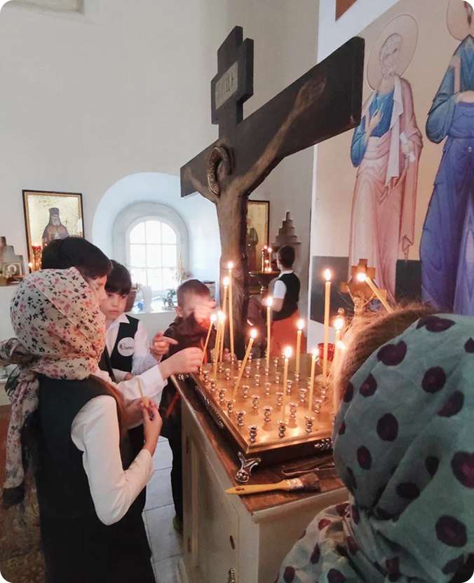 Праздничная литургия в день святителя Николая