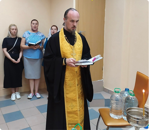 Молебны